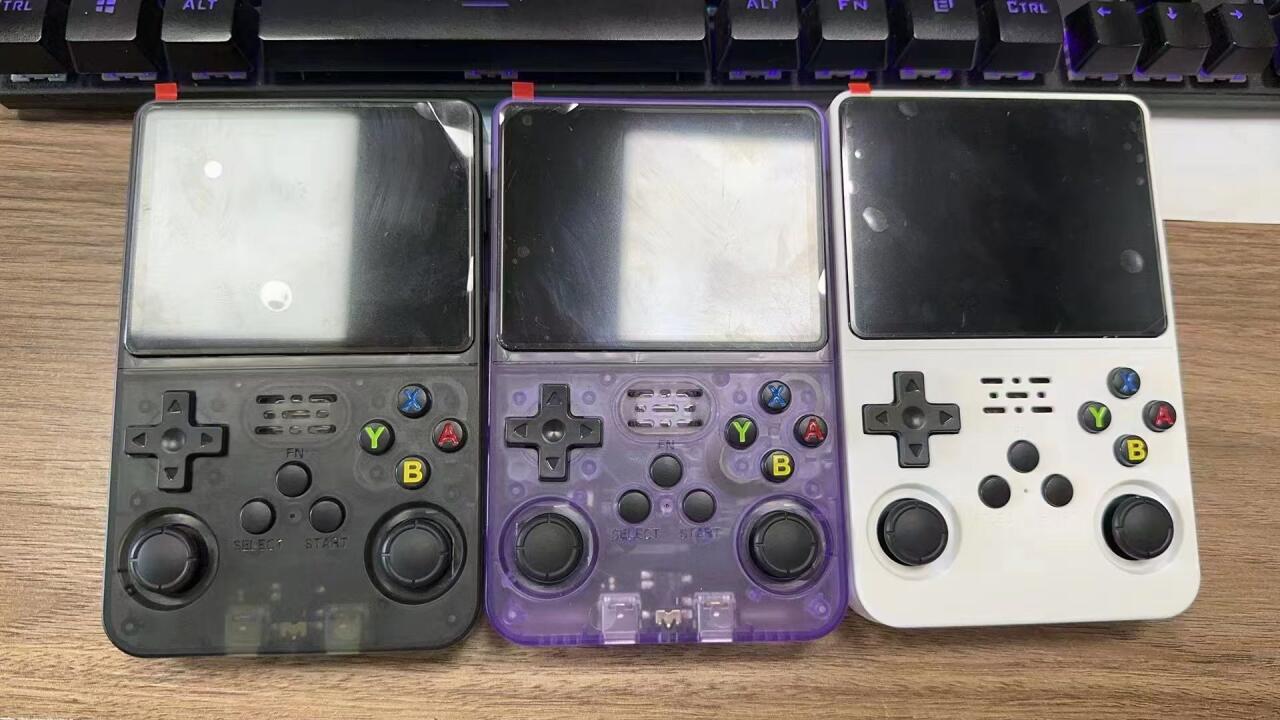 RetroBox GO R3S6™ - Miles de juegos, una sola consola